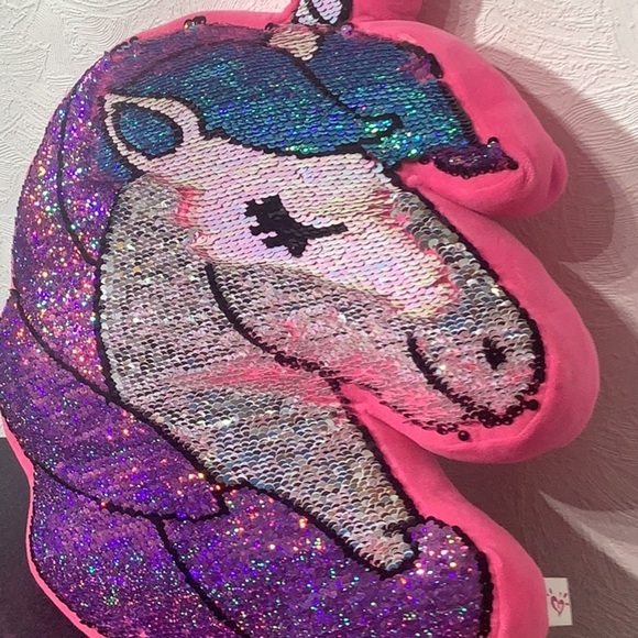 Justice - reversible sequins pillow in UNICORN shape - sparkly - Picture 4 of 6